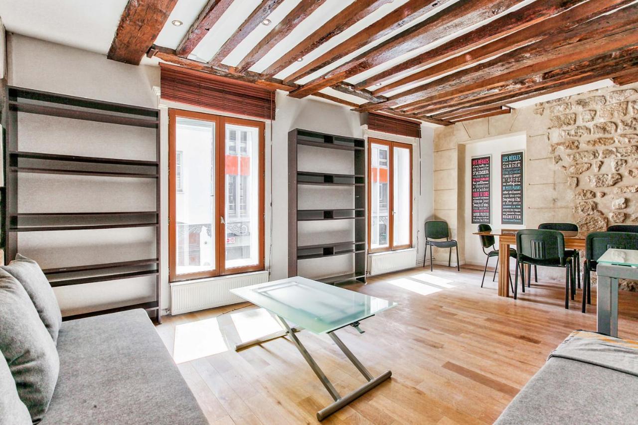 43- Parisien Flat Boulevards Luaran gambar